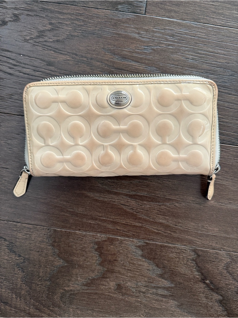 Coach Peyton Op Art Embossed Patent Leather Accordion Zip Wallet (Style F49962)